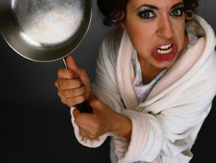 У жительницы Бердянска экс-супруг украл сковороду