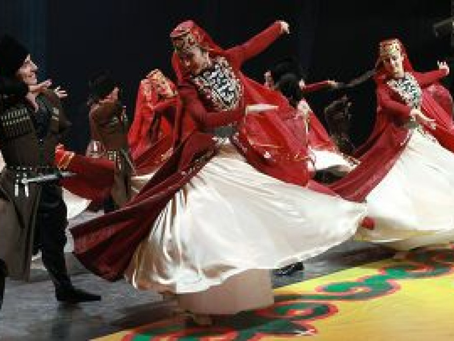 На концерт ансамбля танца в Запорожье пришла чеченская диаспора