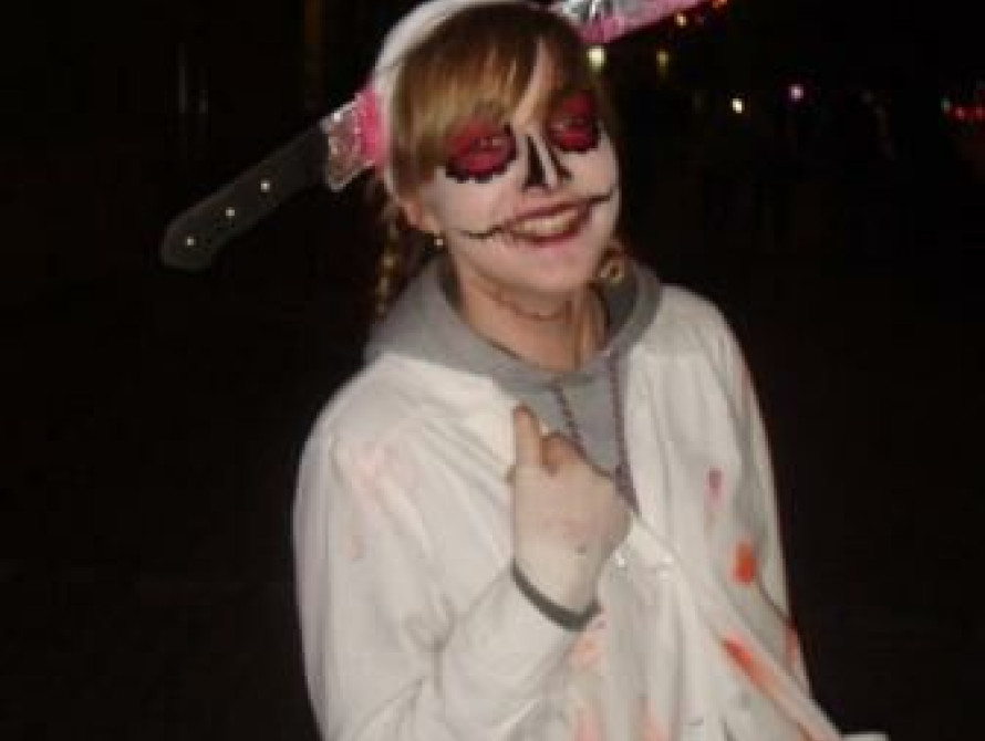 У стен мэрии Запорожья собралась "нечисть"