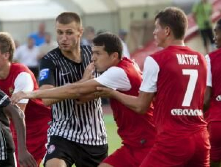 В Запорожье "Металлург" взял третье очко в чемпионате