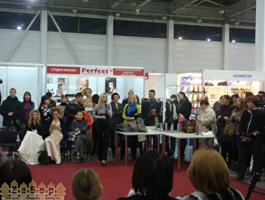 В Запорожье чемпионат по ногтевому дизайну вышел на международный уровень 