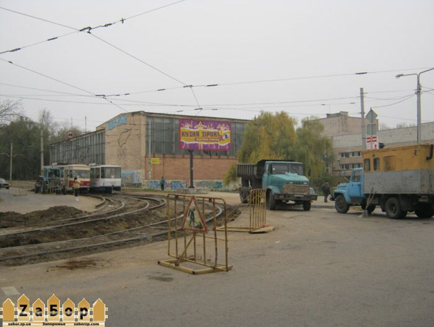 В Запорожье на реконструкцию переезда потратили почти 1 млн. грн.