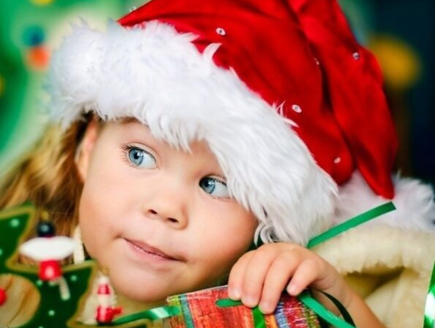 Сколько в Запорожье стоят новогодние утренники для детей?