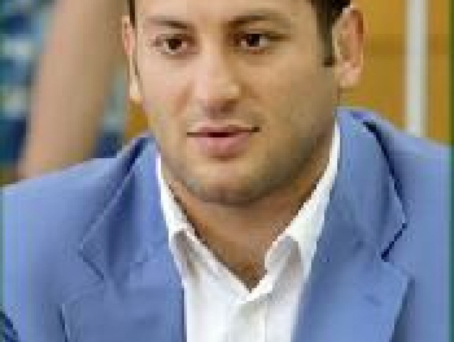 Запорожский борец Армен Варданян предложил заменить уроки физкультуры ездой на лыжах