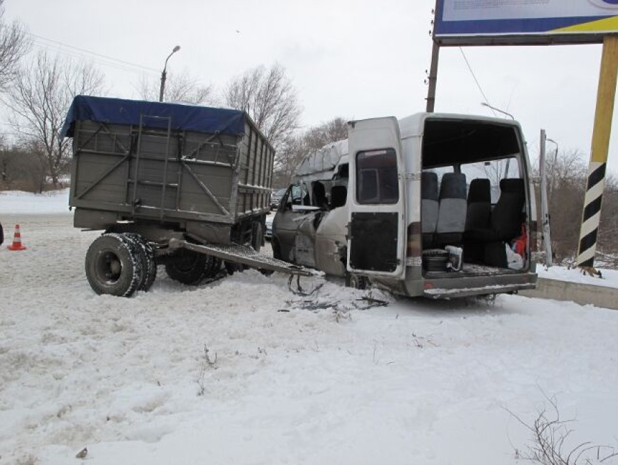 В Запорожье две аварии с маршрутками. Пострадало 15 человек, 1 погиб