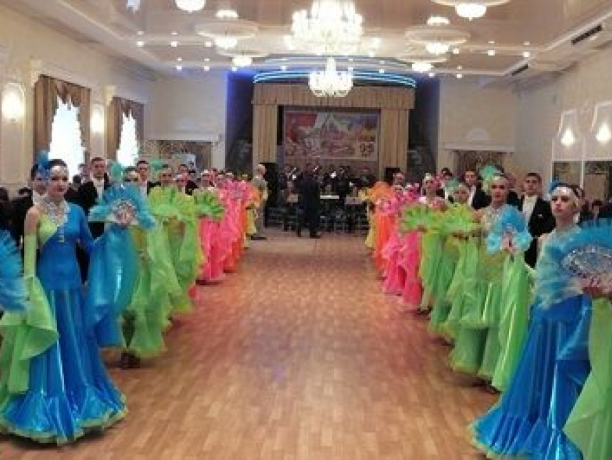 В Запорожье прошел офицерский бал