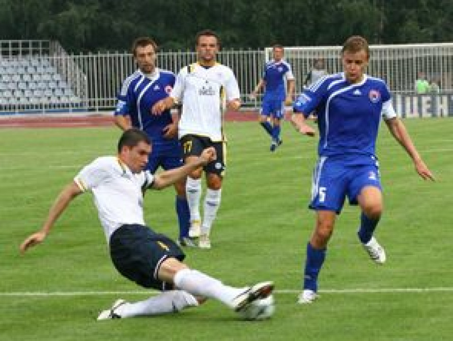 "Металлург" (Запорожье) уступил мариупольскому "Ильичевцу"