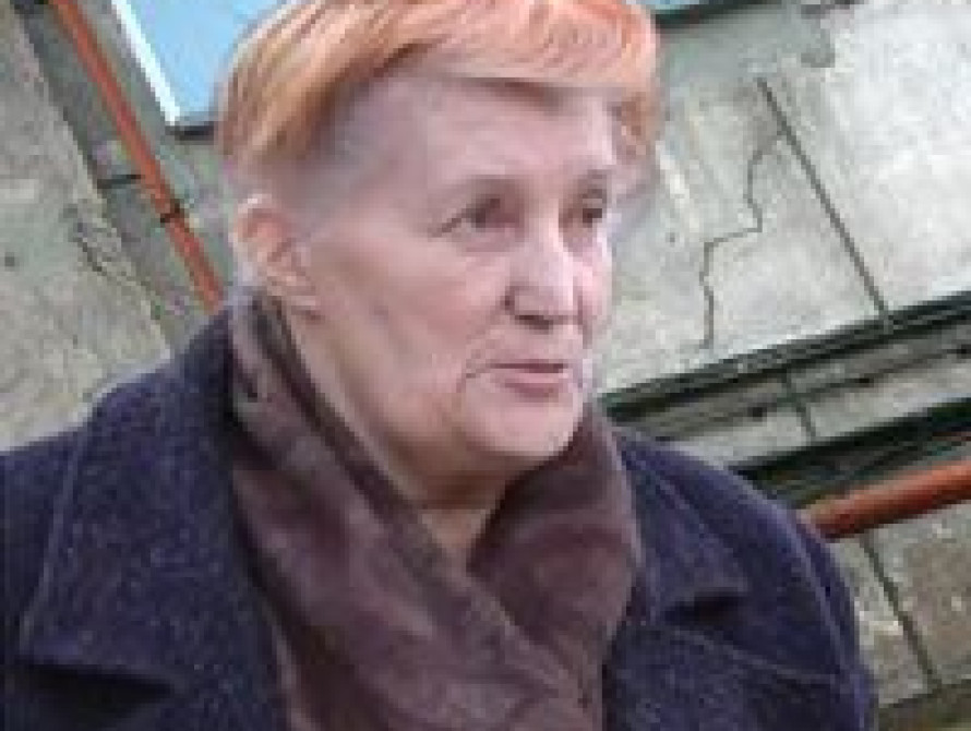 В Запорожье активистка собирает подписи за отставку мэра