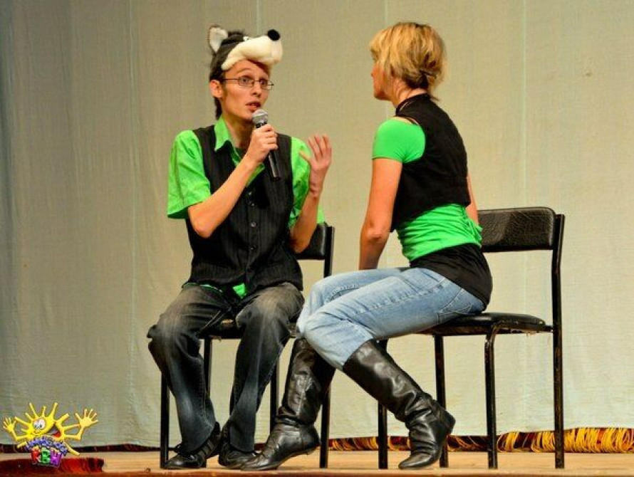 В Запорожье КВН-щики шутили про "Металлург", политику и "HarlemShake"