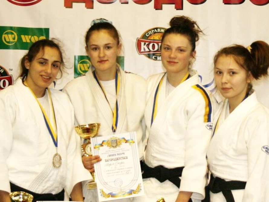Запорожские дзюдоистки завоевали 3 медали на чемпионате Украины