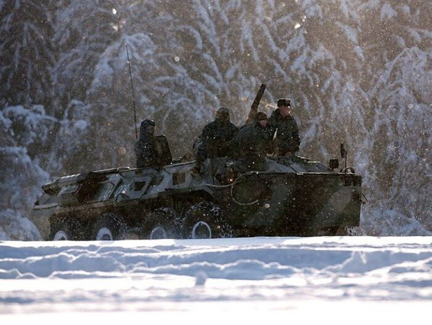 В Запорожской области бронетранспортеры устраняли последствия непогоды