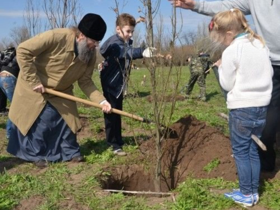 В Запорожье открыли аллею им. княгини Ольги