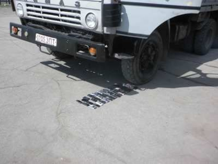 В запорожских колониях раздавленные мобильные телефоны сожгут в печи