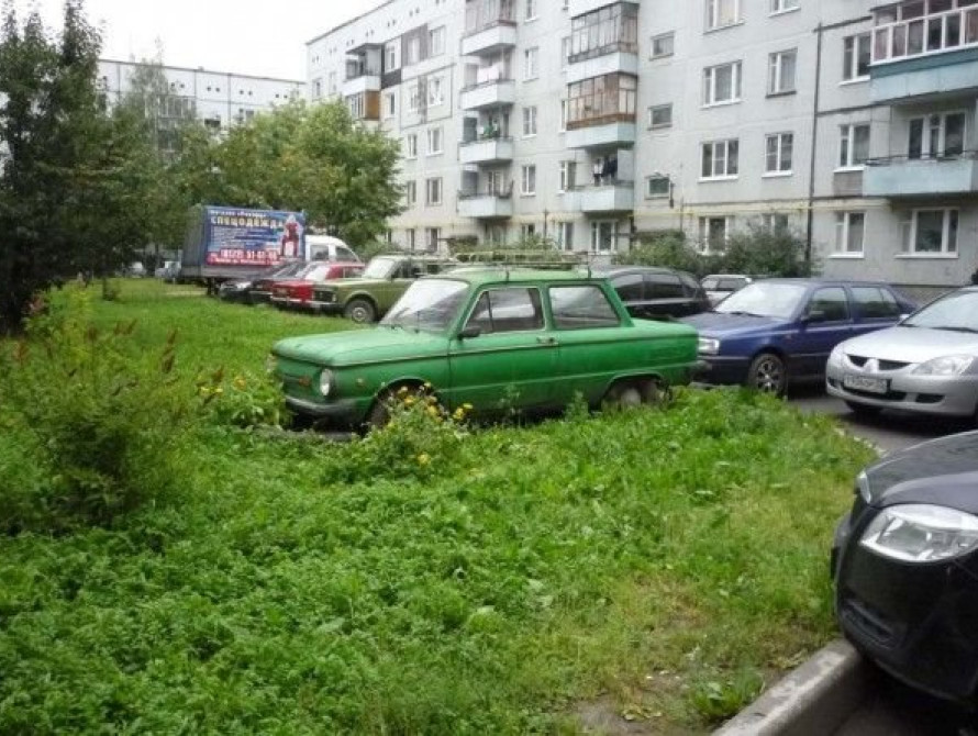 Мэр Запорожья предлагает автомобилистам спонсировать строительство парковок