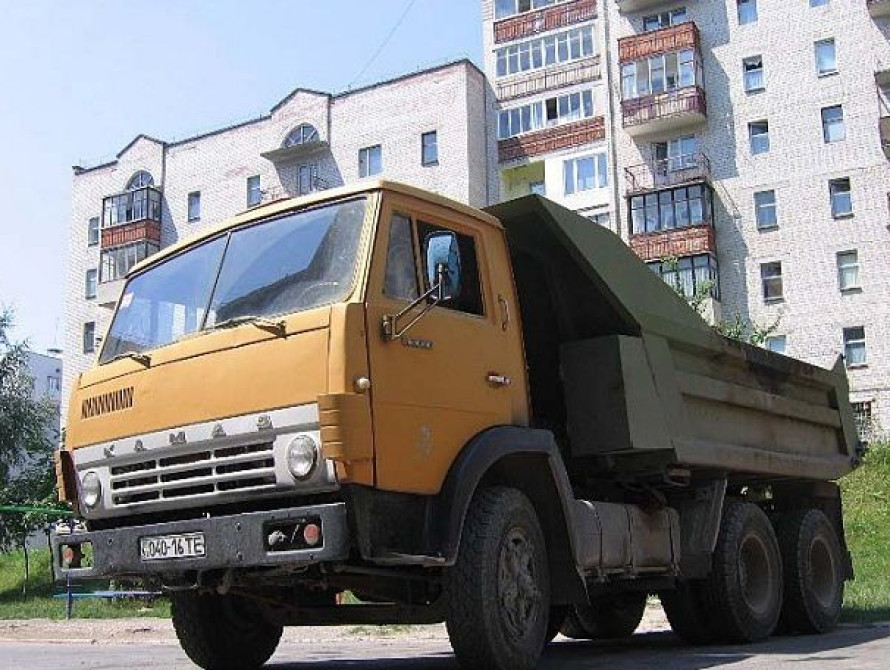 В Мелитополе "Камаз" сбил 7-летнюю девочку