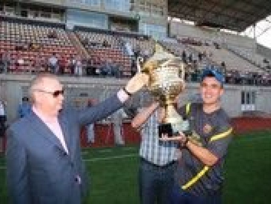 Александр Пеклушенко пообещал платить премии Кубка губернатора из личного бюджета