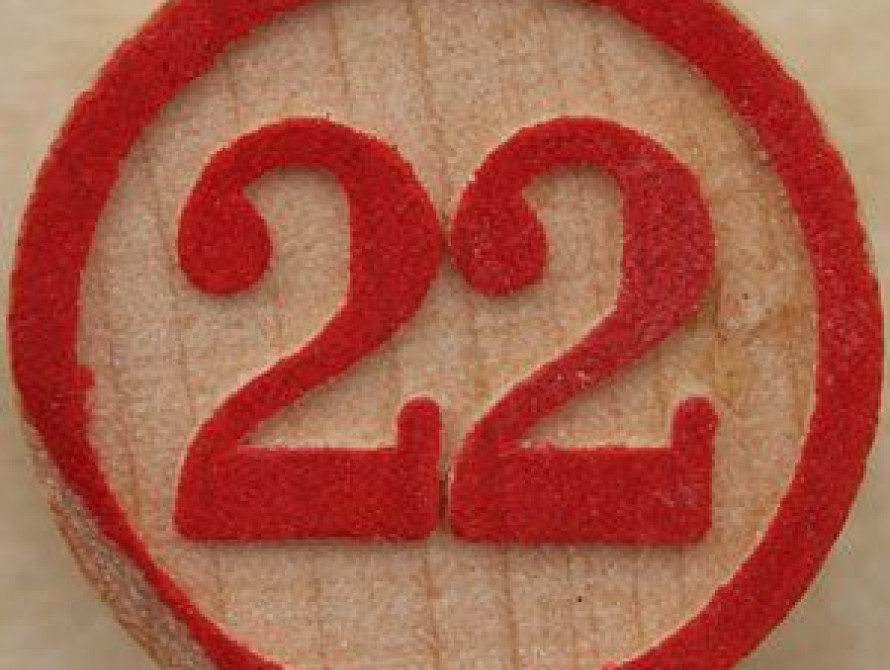 22 мая в Запорожье: обвинения ректора, 22 млн. на больницу и полмиллиона на освещение перед мэрией