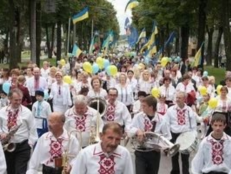 На парад вышиванок в Запорожье вышли даже собаки