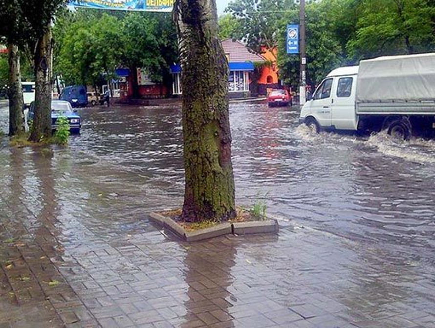 За один день в Бердянске выпала месячная норма осадков