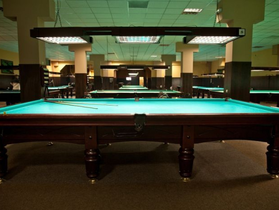 В Запорожье в бильярд сыграют чиновники и журналисты