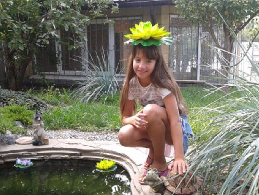 Маленькой запорожанке срочно нужна помощь!