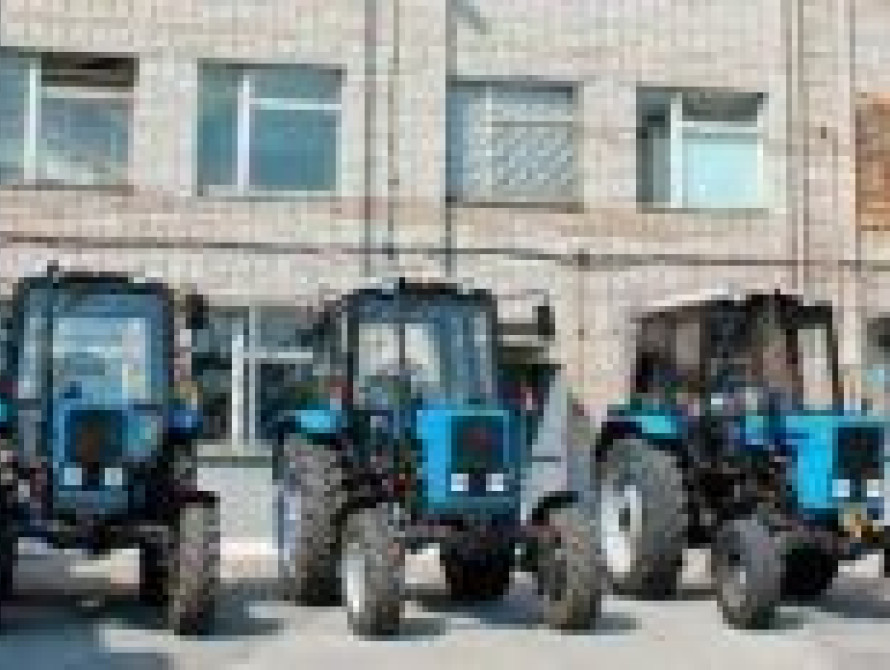 Энергодар пополнился новой снегоуборочной техникой