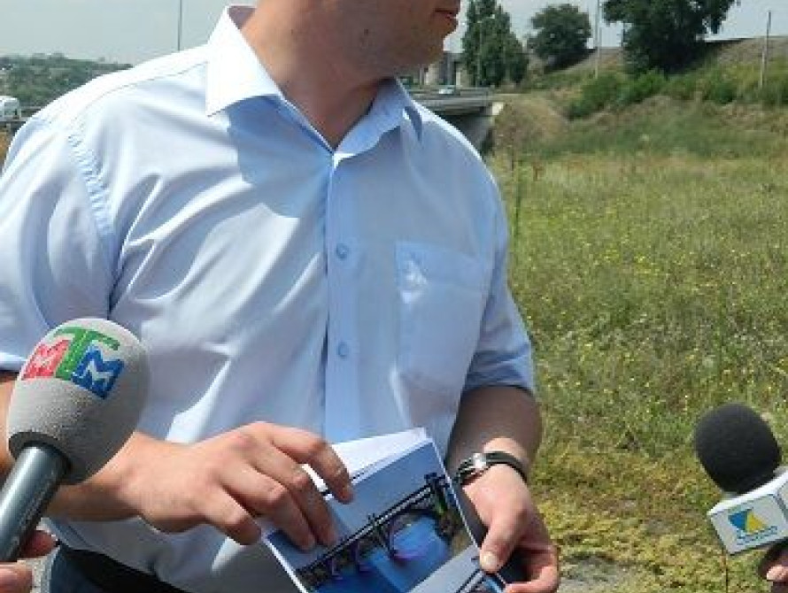 В Запорожье на освещение Преображенского моста потратят миллион