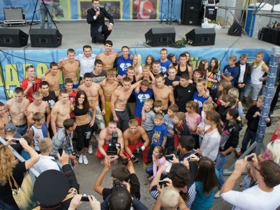 В Токмаке ко Дню Независимости откроют уличный спорткомплекс