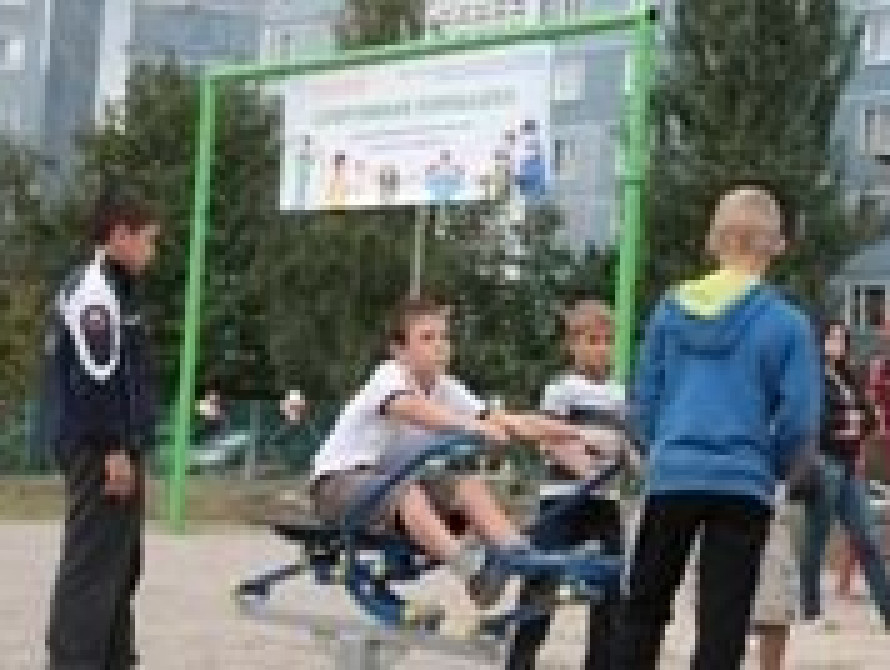 В Запорожье открыли современную спортплощадку за 50 тыс. грн.