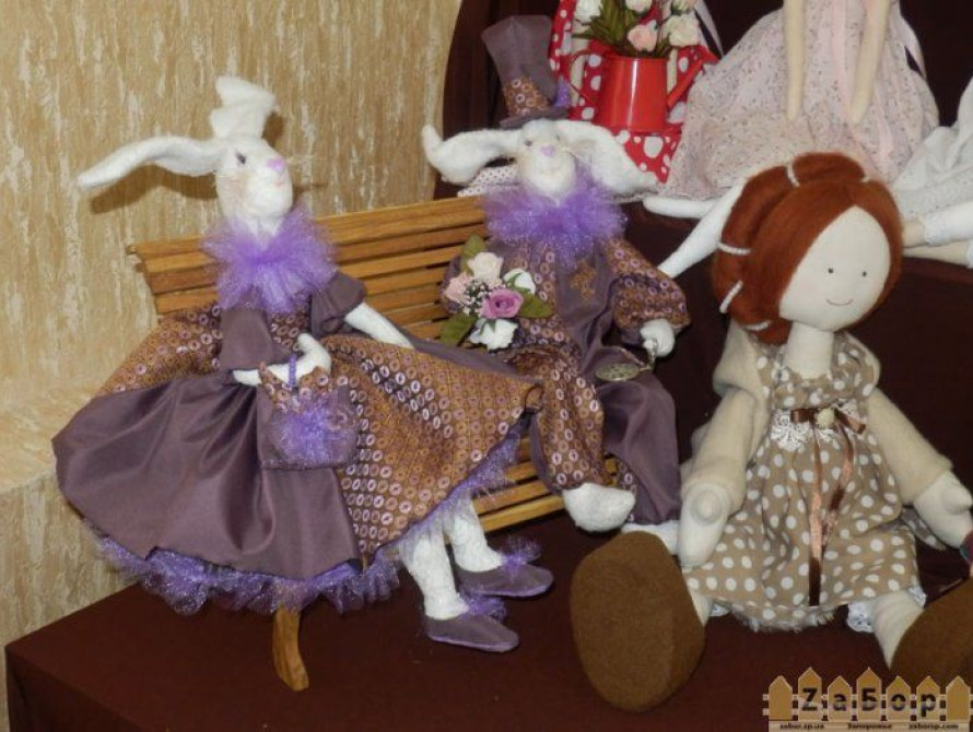 В Запорожье открылся "Кукольный вернисаж"