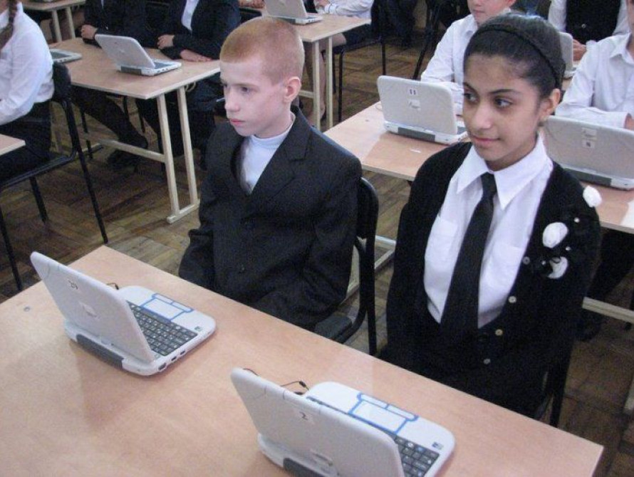 В Запорожской школе установили новое медиаоборудование