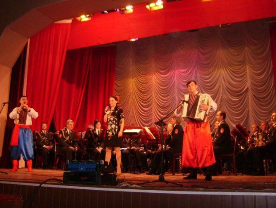 В Запорожье выступил президентский оркестр