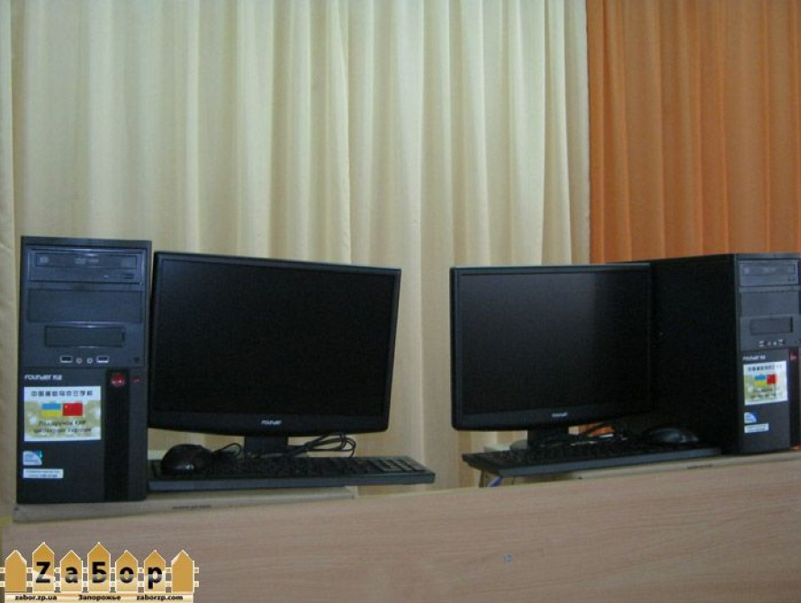 В Запорожской области деньги, выделенные на компьютерные классы, так и не дошли до школ