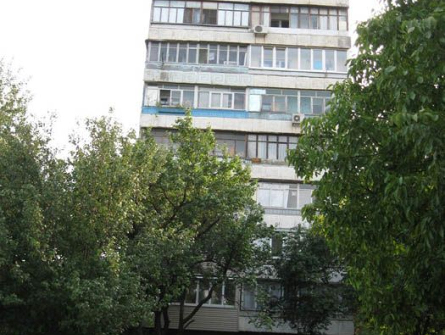 В Запорожье разваливается дом по улице Кремлевской, но власти уверяют, что он не аварийный