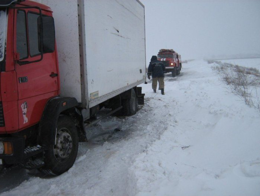 На трассе в Запорожской области сломался школьный автобус