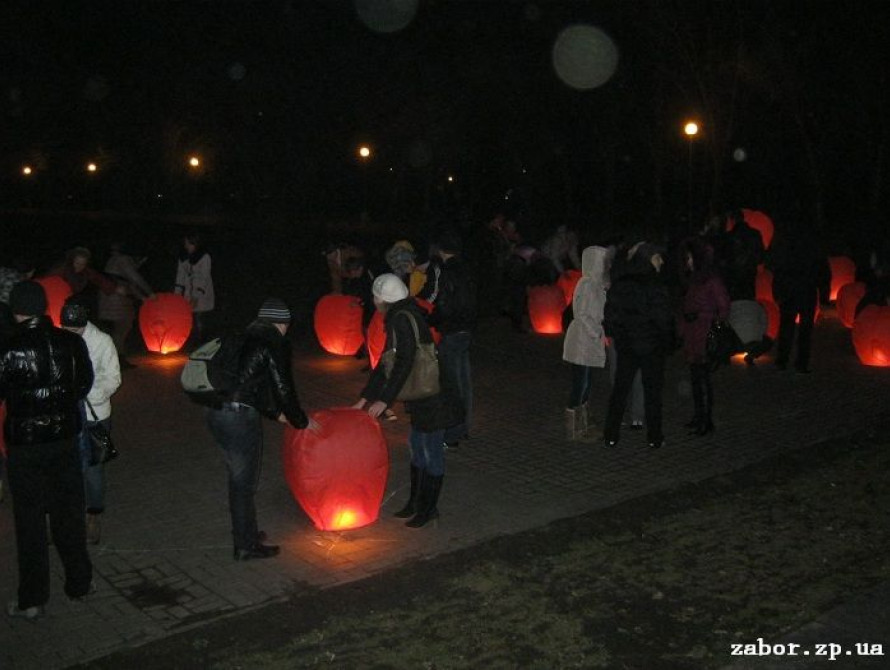 В Запорожье день святого Николая отметят небесными фонариками