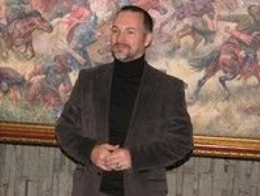 В Запорожье открылась выставка картин, посвященных истории украинского народа