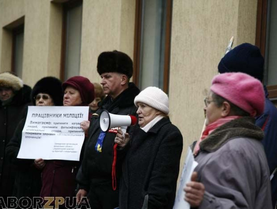 В Запорожье зампрокурора встретился с тремя активистами Евромайдана