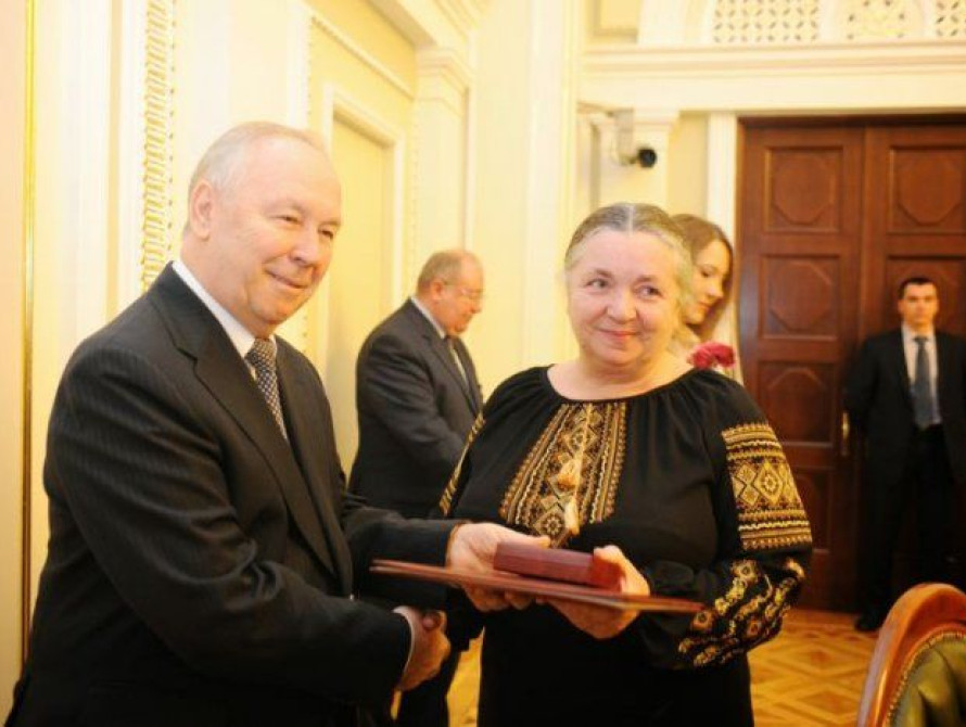 Спикер Верховной Рады наградил директора запорожского интерната