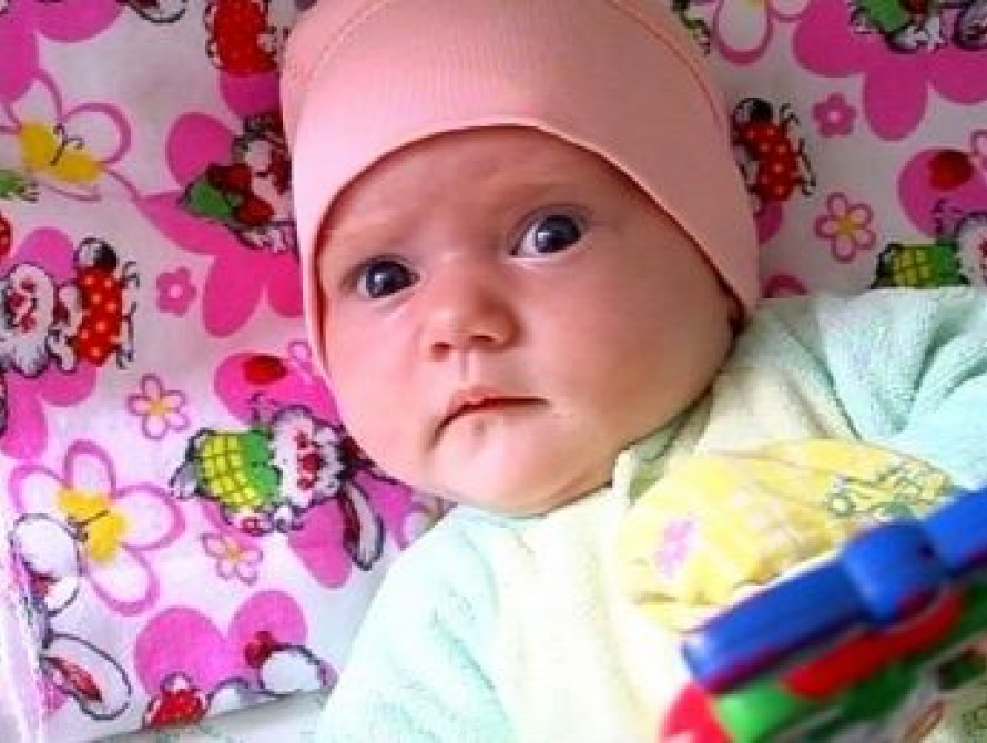 В Мелитополе девочку подкидыша вернули родной маме