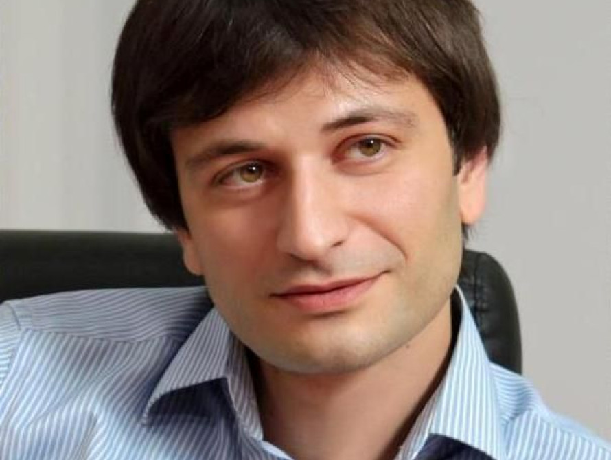 Запорожские активисты пришли на прием к депутату, но не застали его на месте