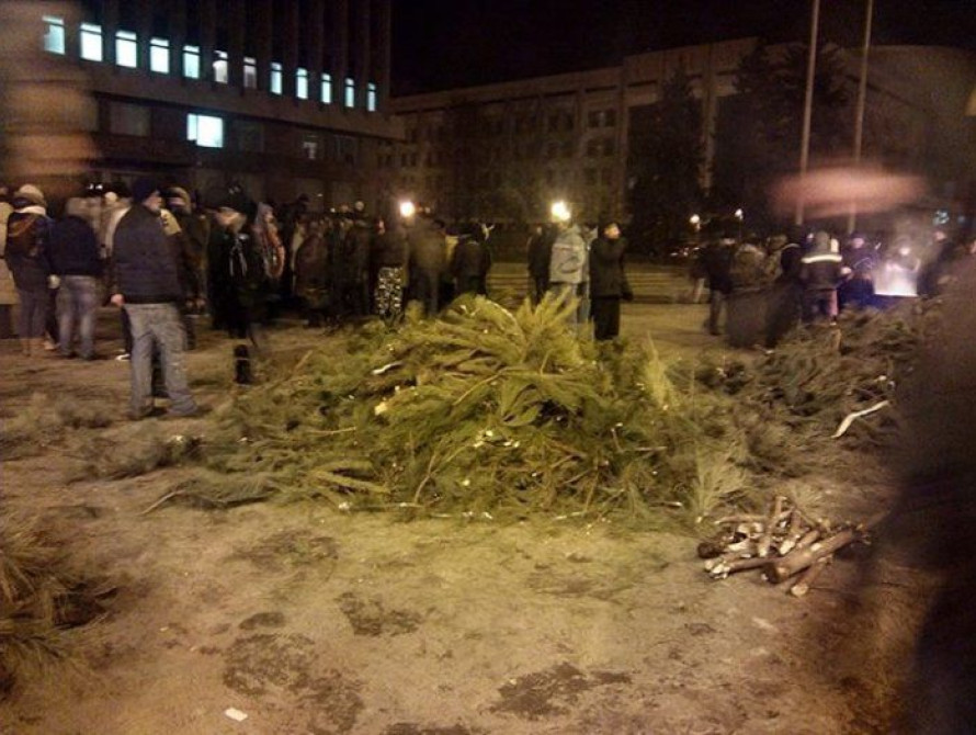 Запорожский майдан решил не сдаваться