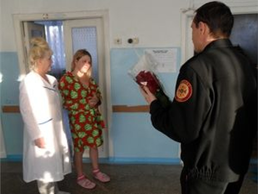 В Запорожской области пятерых рожениц спасатели освободили из снежных заносов