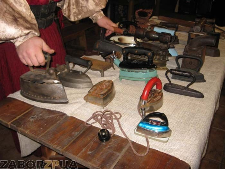 В Запорожье представили единственный в Украине музей утюга