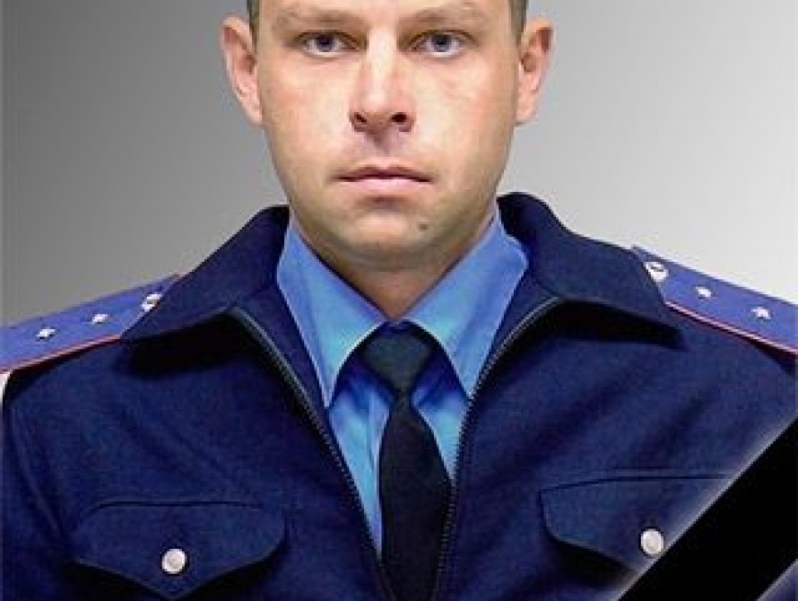 В Бердянске на Майдане простились с убитым в Киеве милиционером 