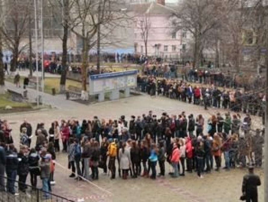 В Запорожье на пробное ВНО зарегистрировались почти 2000 человек