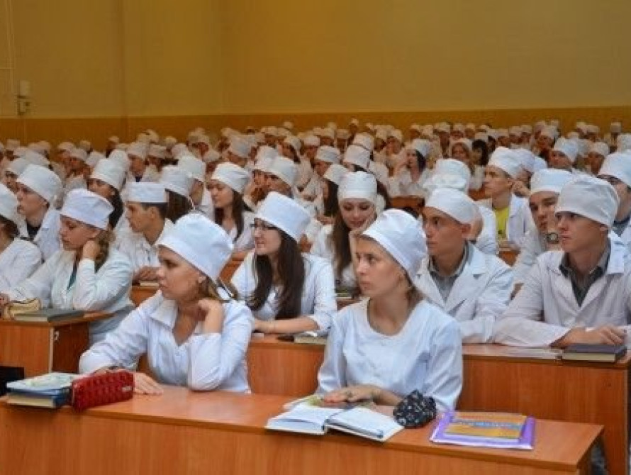 Крымские студенты перевелись в запорожский медвуз