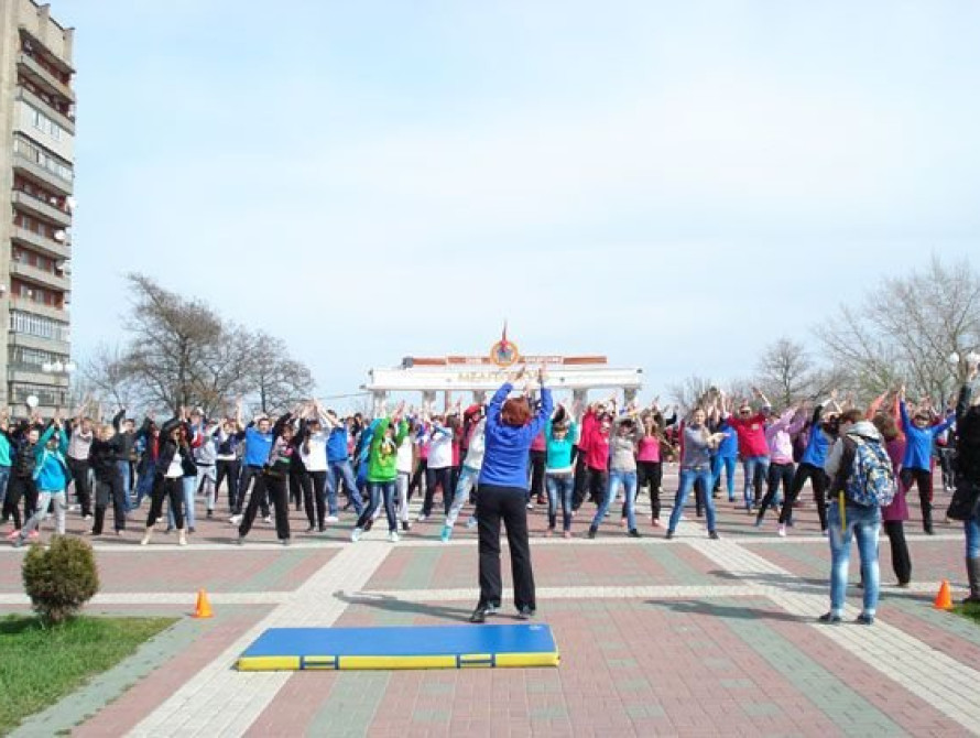 В Мелитополе провели флешмоб-зарядку