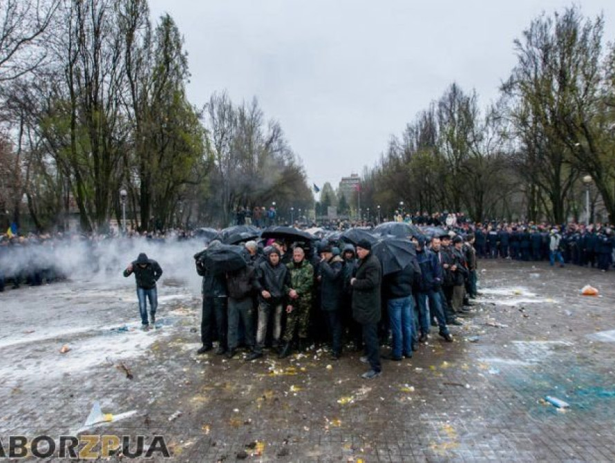 Выходные в Запорожье: "мучная" война, субботники, День космонавтики