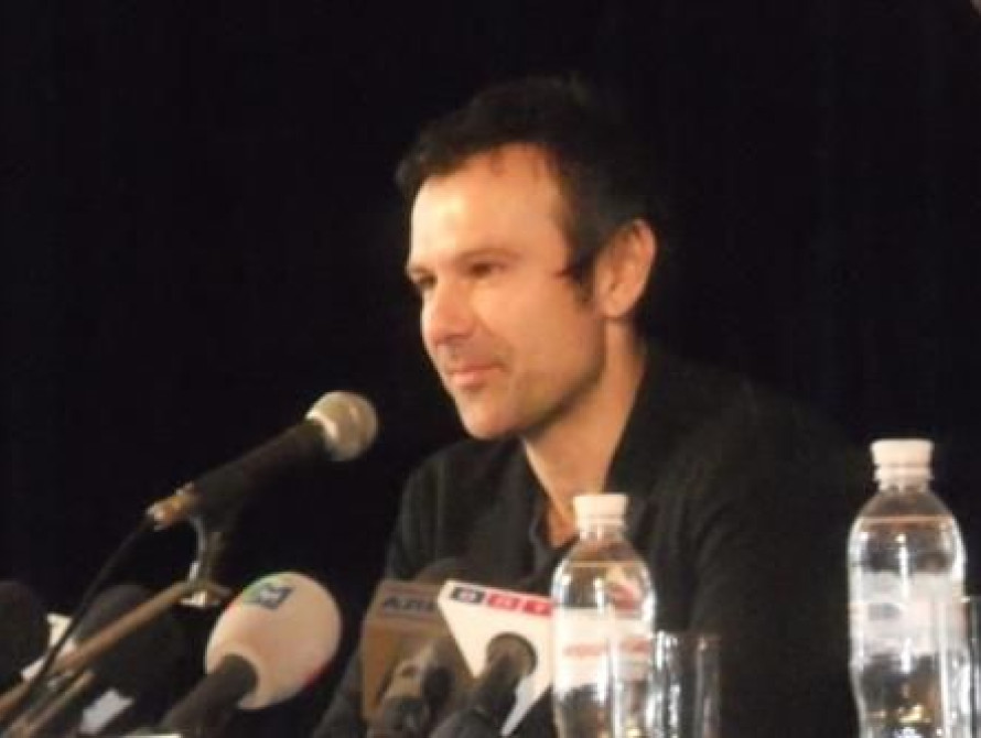 В Запорожье Вакарчук прокомментировал отмену концертов в городах России